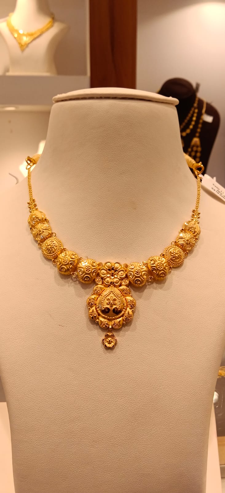 Neckles 